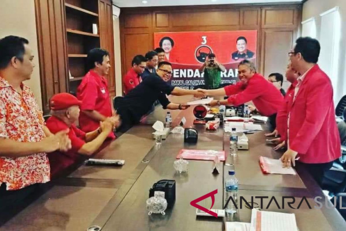 Richard Sualang Mendaftar Sebagai Bakal Caleg DPR RI