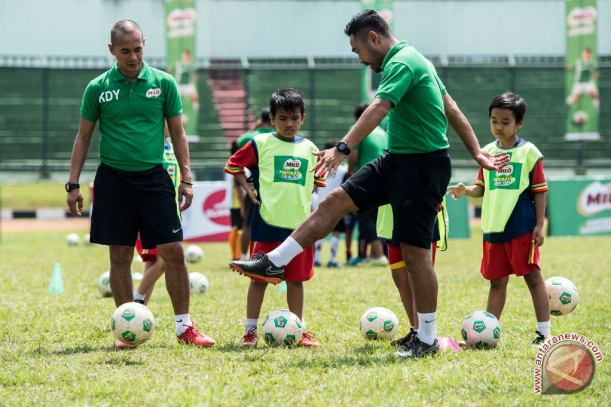 Ponaryo Astaman didatangkan khusus latih anak Makassar