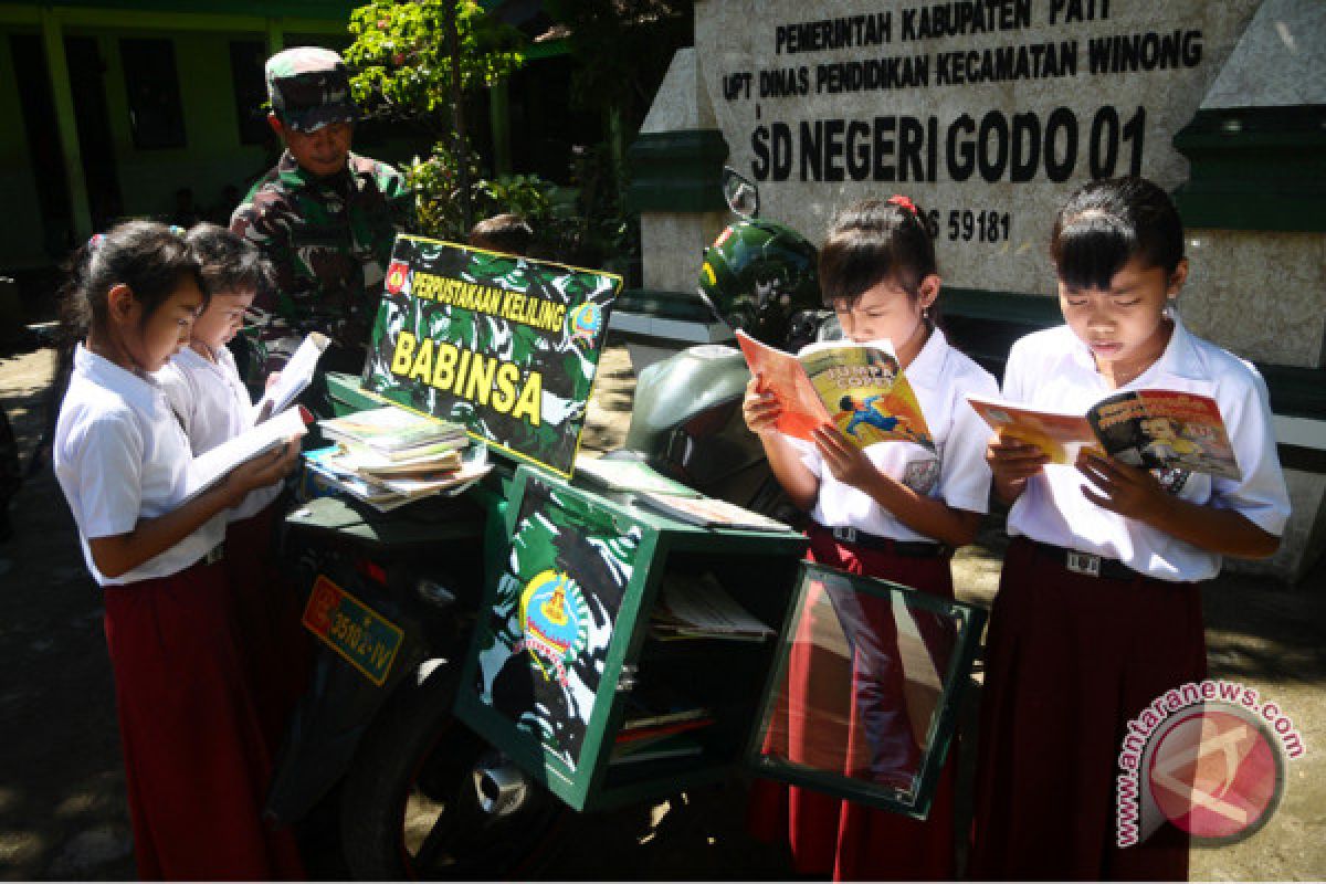 Kodam XII/Tanjungpura siapkan 100 prajurit sebagai guru di perbatasan