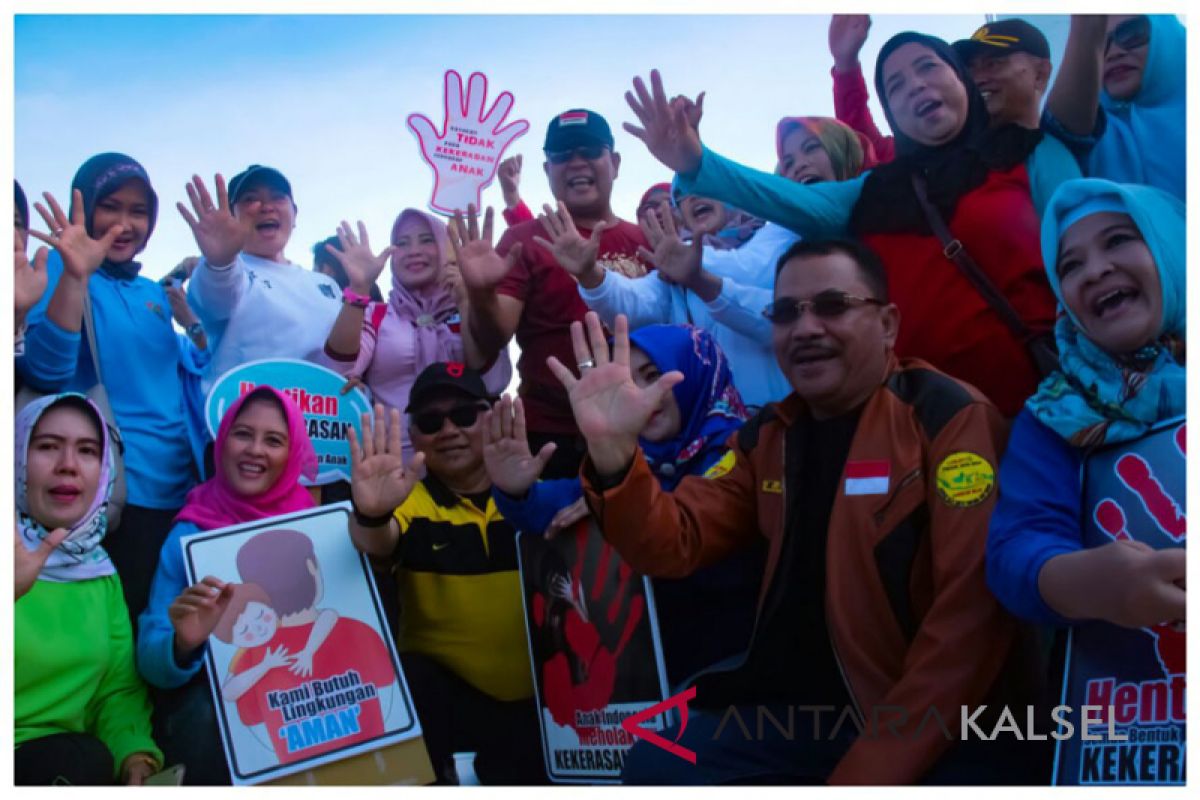 Gubernur kampanye hentikan kekerasan perempuan dan anak