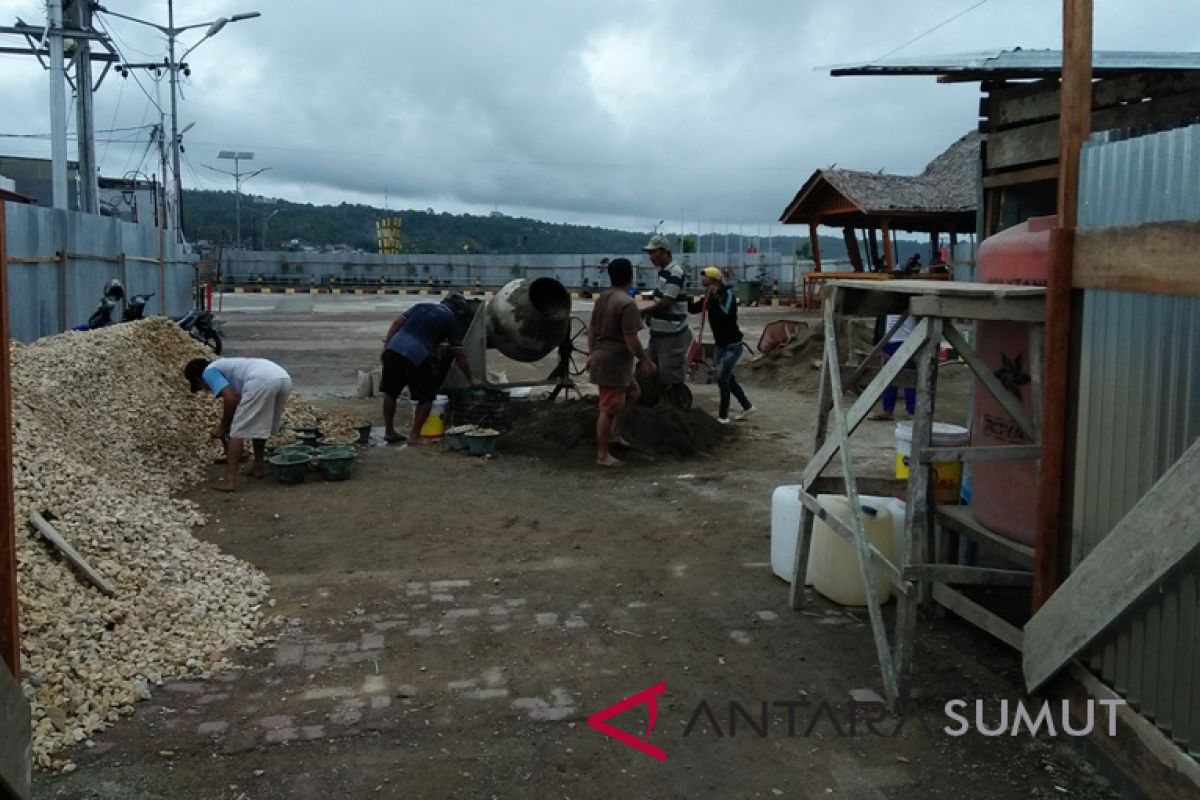 Pemkot Gunungsitoli benahi taman Ya`ahowu