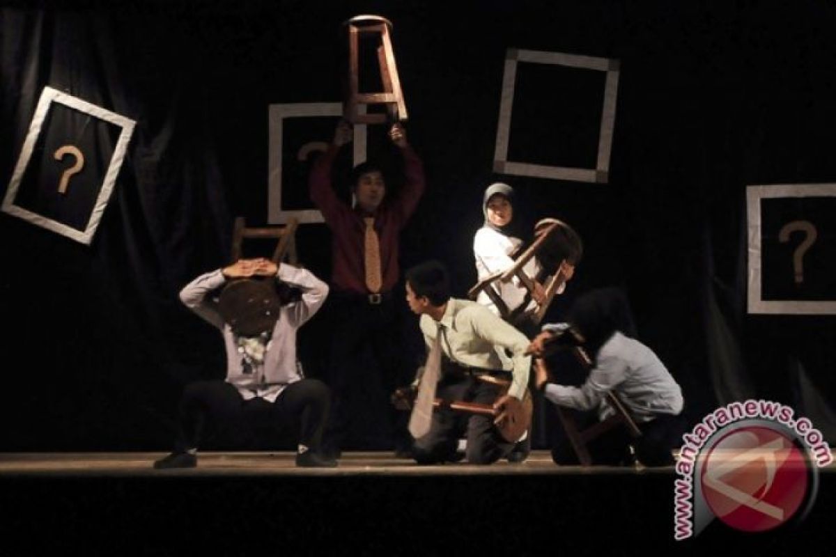 Seniman teater nasional jangan bergantung sponsor