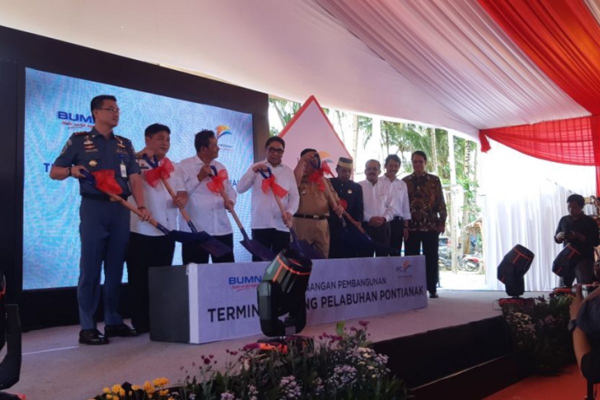 Percepat pembangunan pelabuhan di Kalbar