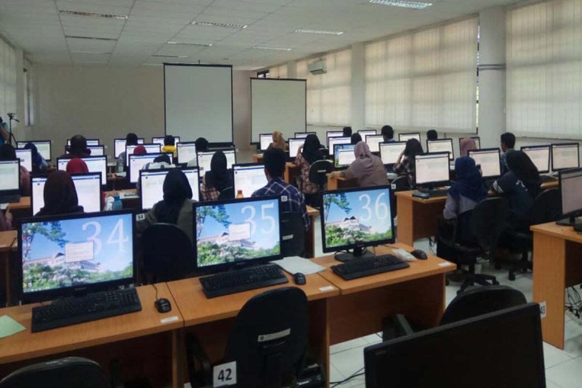 Fasilitasi generasi milenial, mahasiswa IPB UTS dengan internet based exam