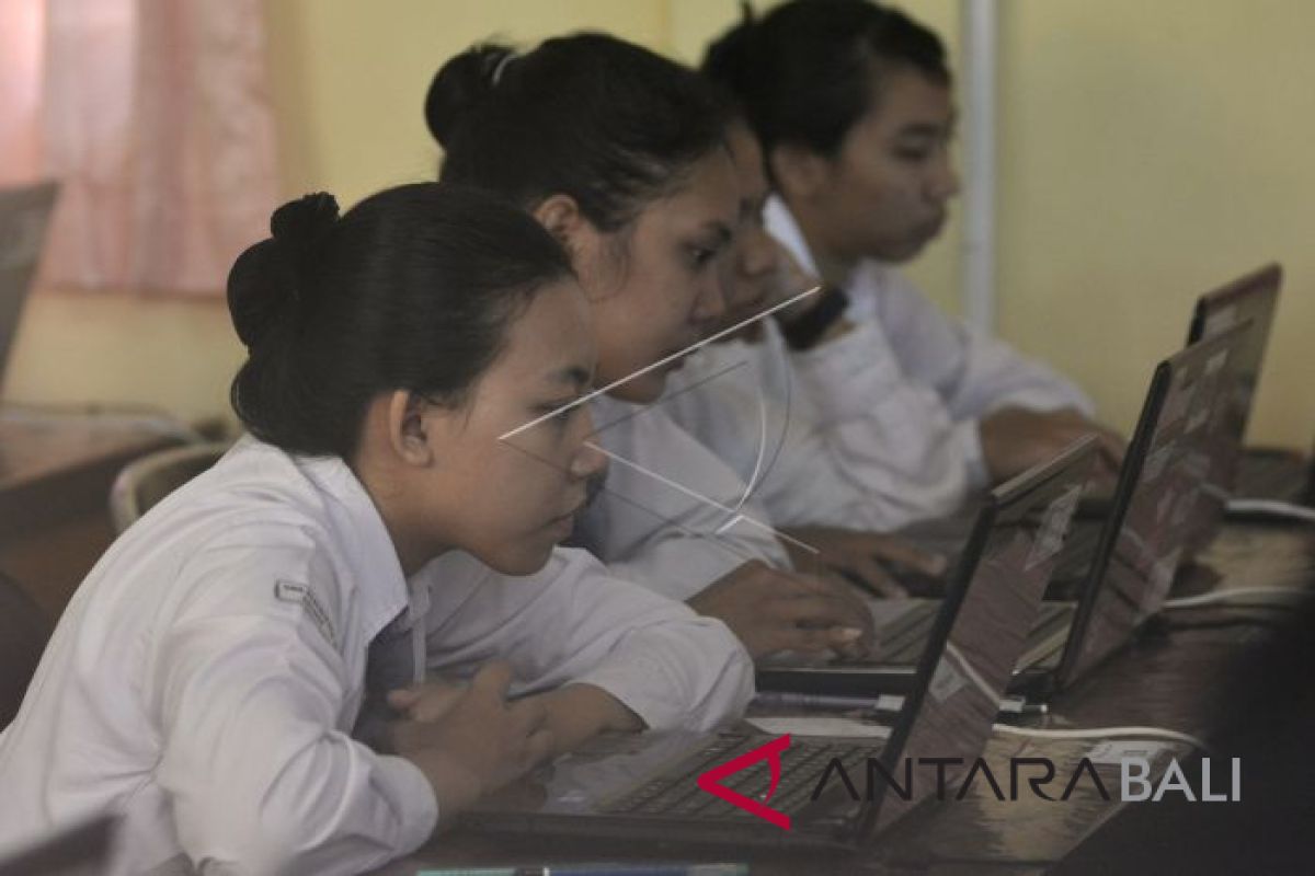 Pelaksanaan UNBK SMK di Denpasar berjalan lancar