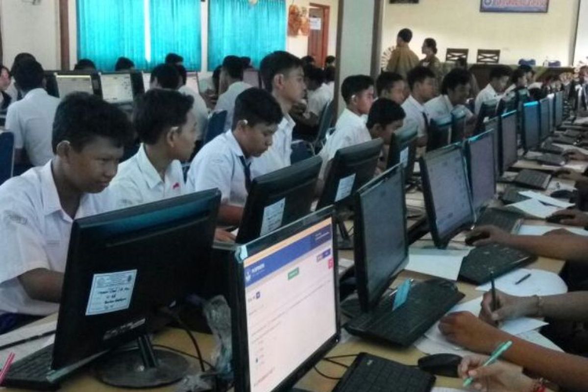 UNBK SMP Gianyar diikuti 3.452 pelajar