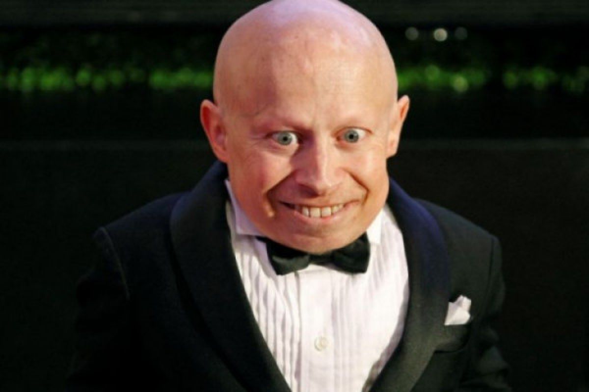 Verne Troyer pemeran film  Austin Powers tutup usia