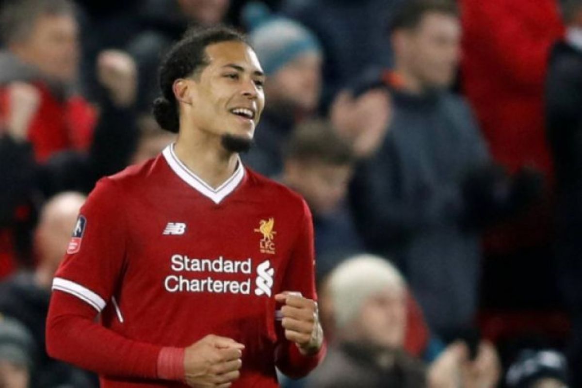 Van Dijk:  Jangan khawatirkan lini pertahanan Liverpool