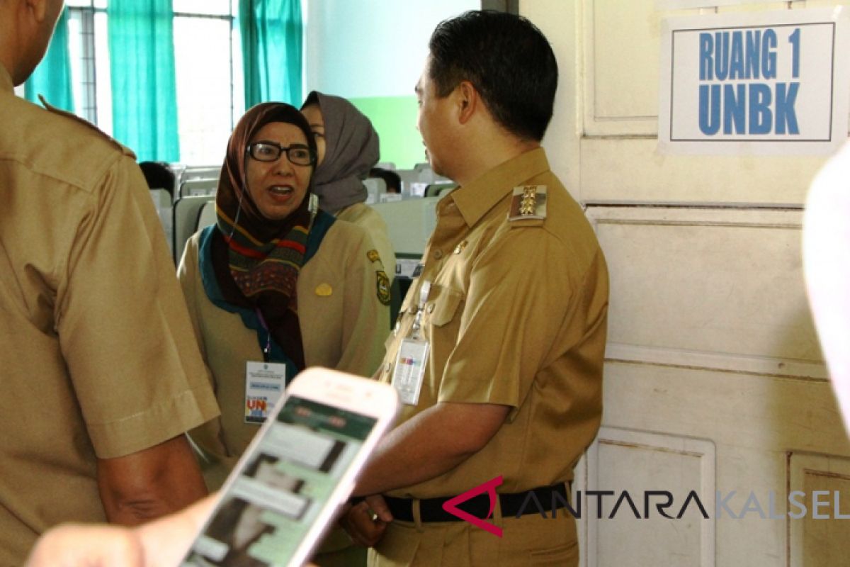 Wali Kota Pantau UNBK Tingkat SMP