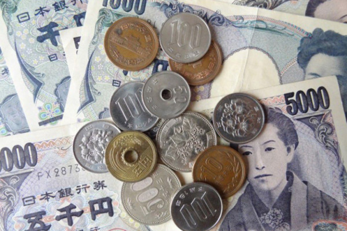 Dolar AS di Tokyo diperdagangkan di atas 107 yen