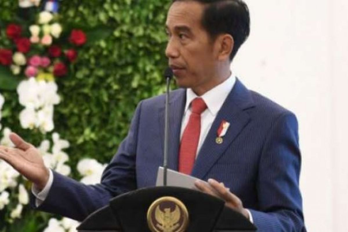   Resmikan KA Bandara Minangkabau, Presiden Jokowi Kembali Tegaskan Dirinya Bukan PKI