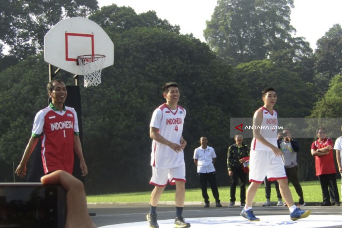 Jokowi Main Basket Lagi Setelah 37 Tahun (Video)