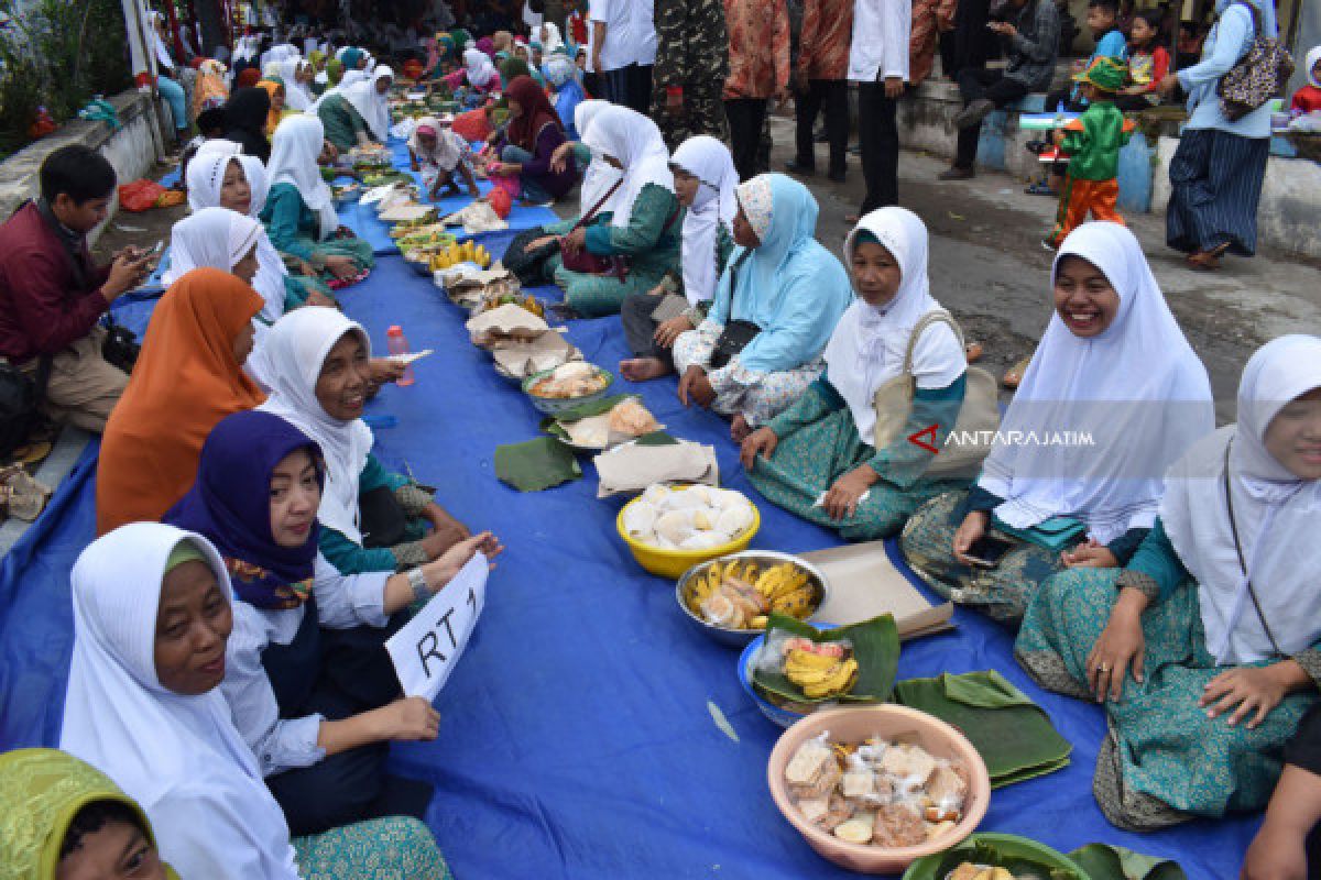 Ribuan Warga Magetan `Megengan Agung` Sambut Ramadhan (Video)