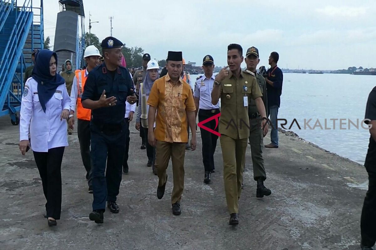 PT DLU siapkan delapan keberangkatan kapal layani pemudik di Sampit