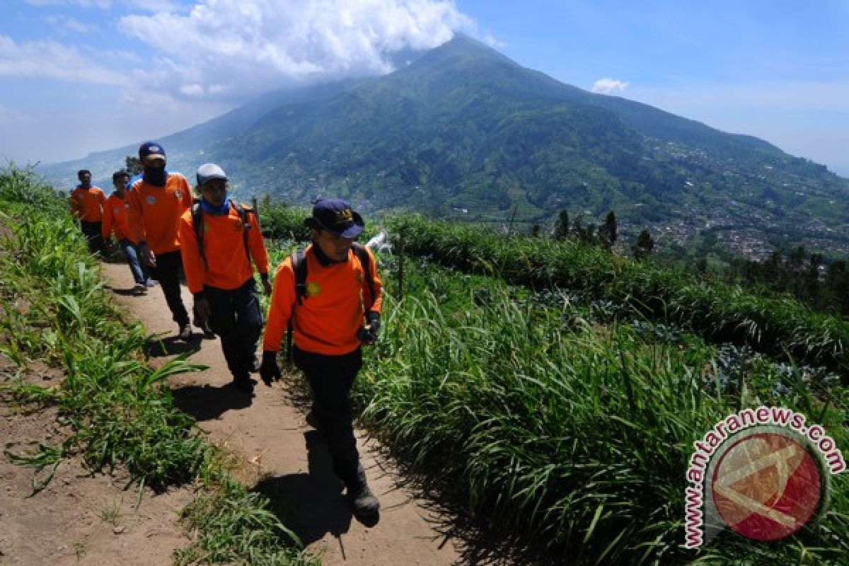 OPRB: masyarakat tetap tenang meski Merapi berstatus waspada