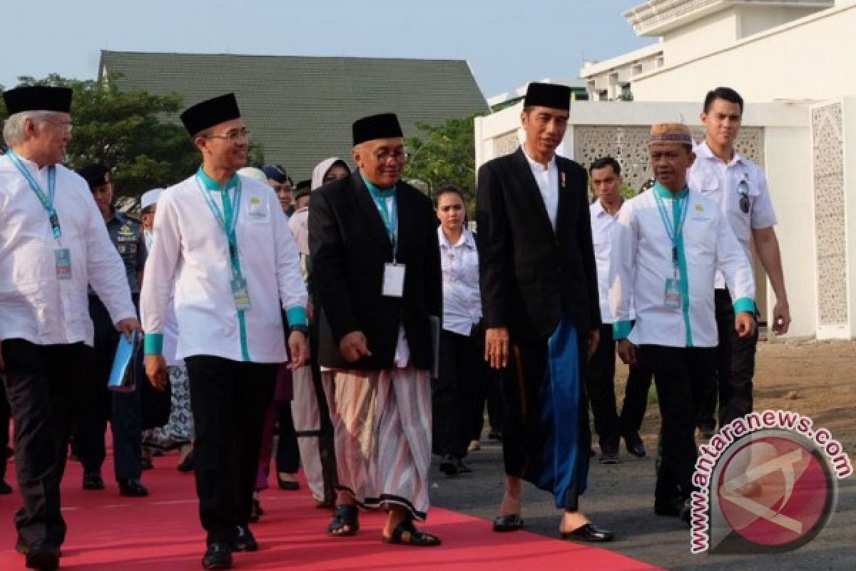 Di hadapan santri, Misbakhun sebut Jokowi sosok muslim sederhana
