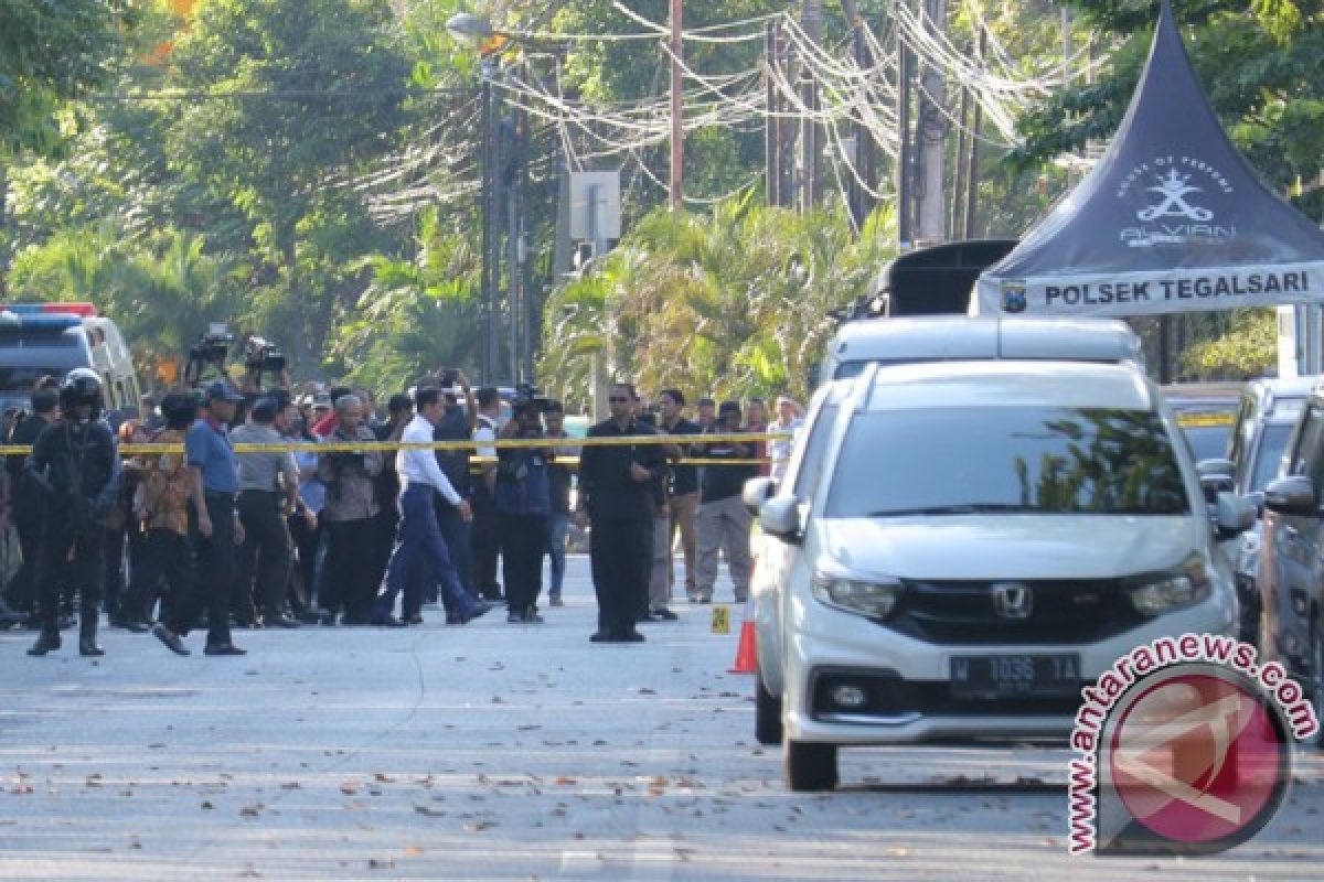 Surabaya liburkan sekolah sehari pascateror bom