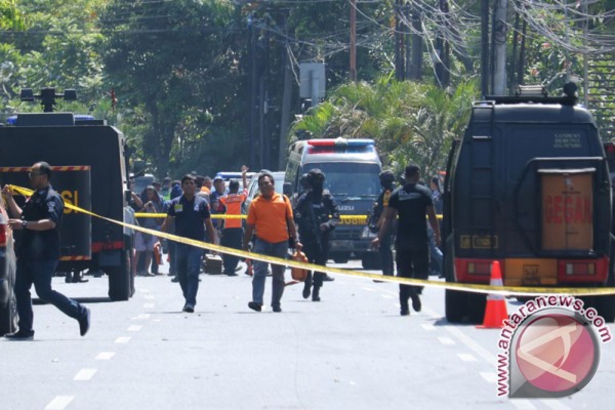 Korban tewas bom Surabaya jadi 11 orang