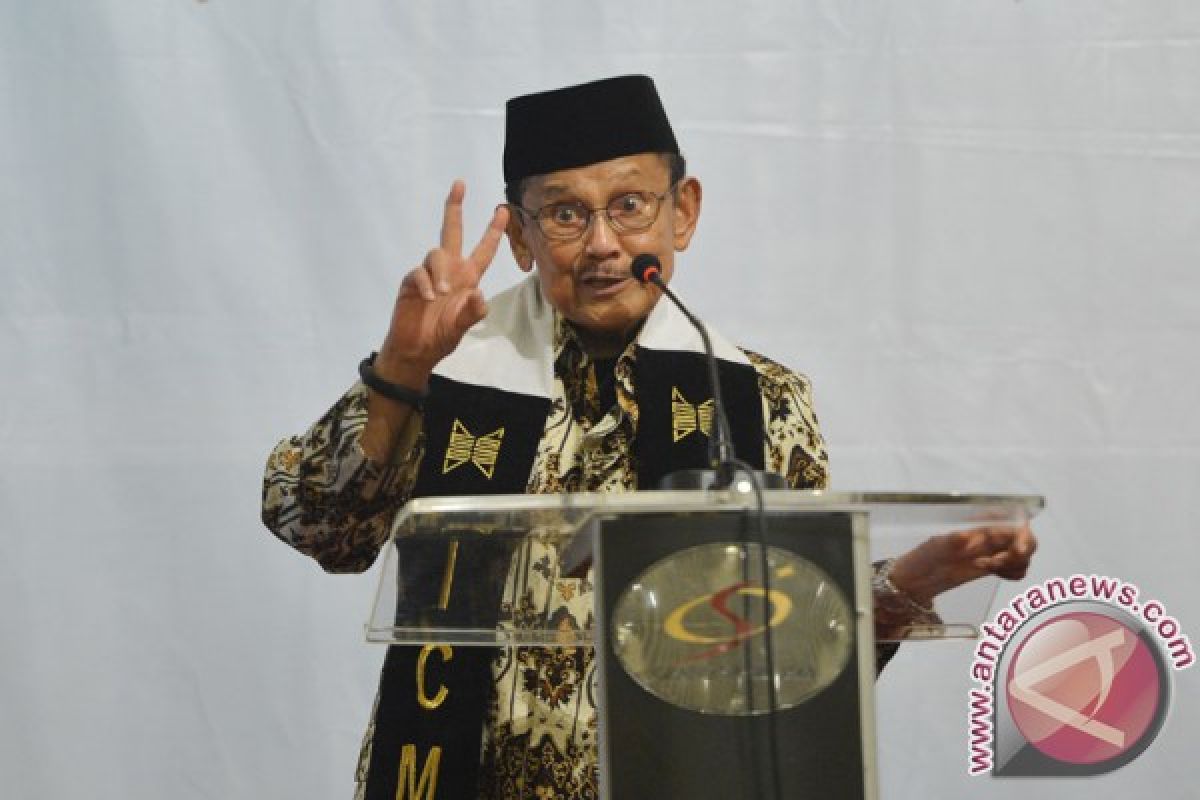 Habibie: Sasaran reformasi masih jauh