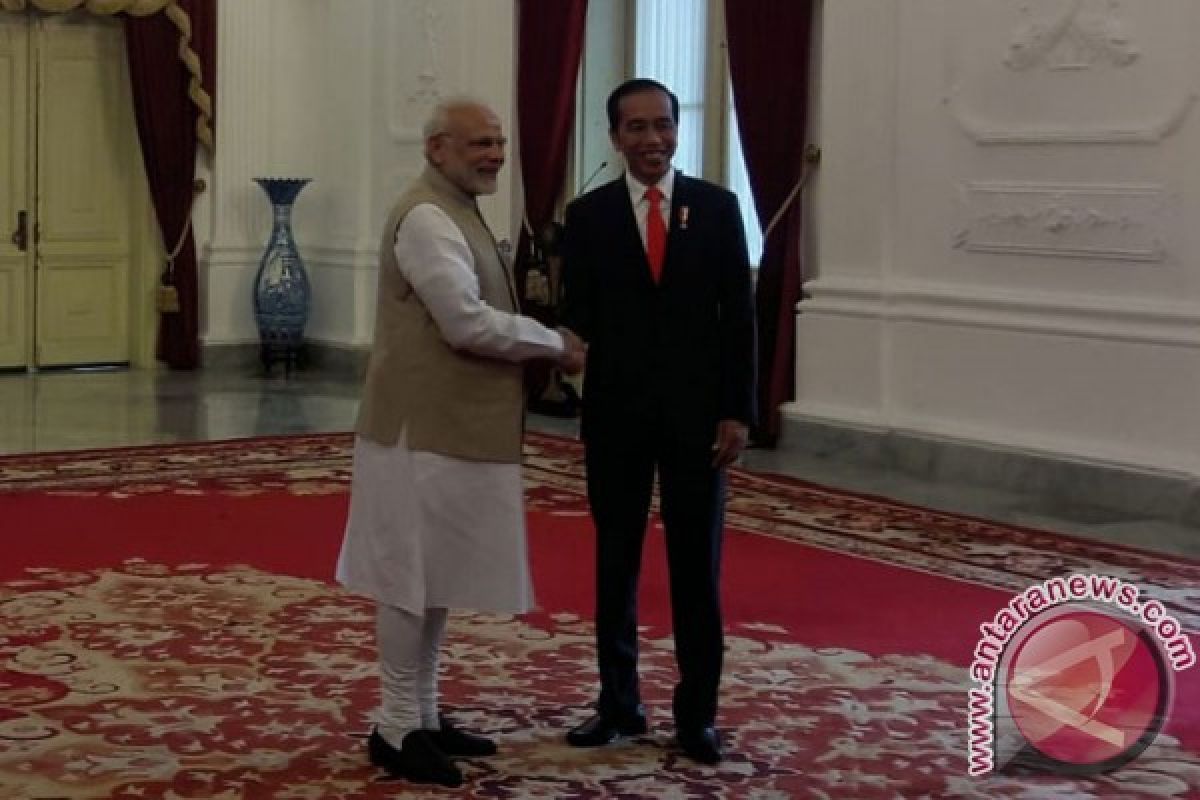 Presiden Jokowi sambut kedatangan Perdana Menteri India
