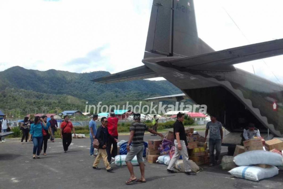 Pesawat Cassa TNI AU Mulai Terbangi Krayan