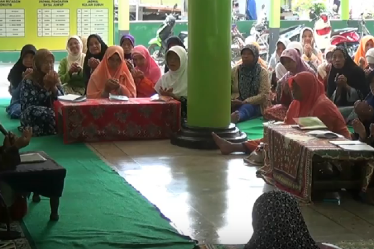 Puluhan Lansia di Blitar Ikut Pondok Ramadhan