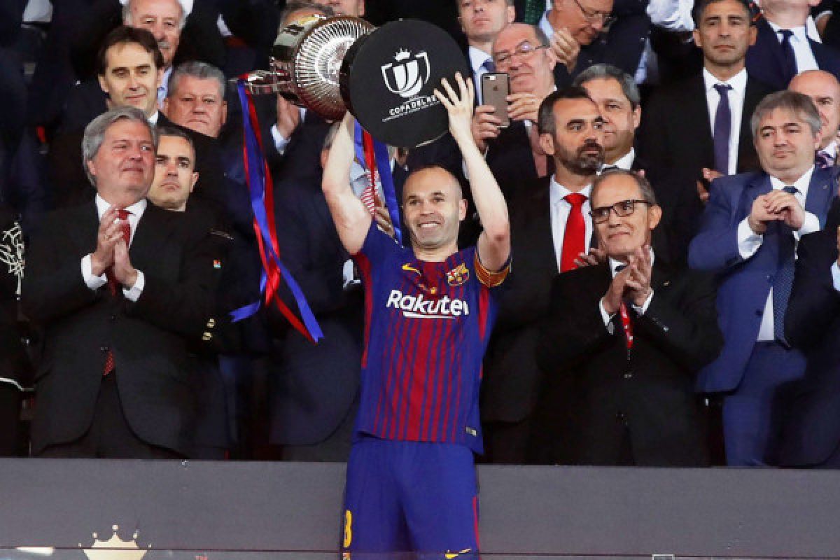 Barcelona persembahkan kemenangan pada laga terakhir Iniesta