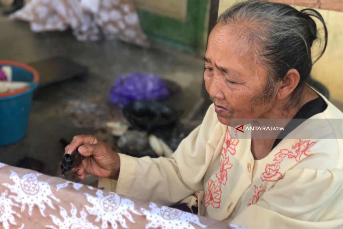 Hak Cipta Buat Perajin Batik Tuban Terlindungi