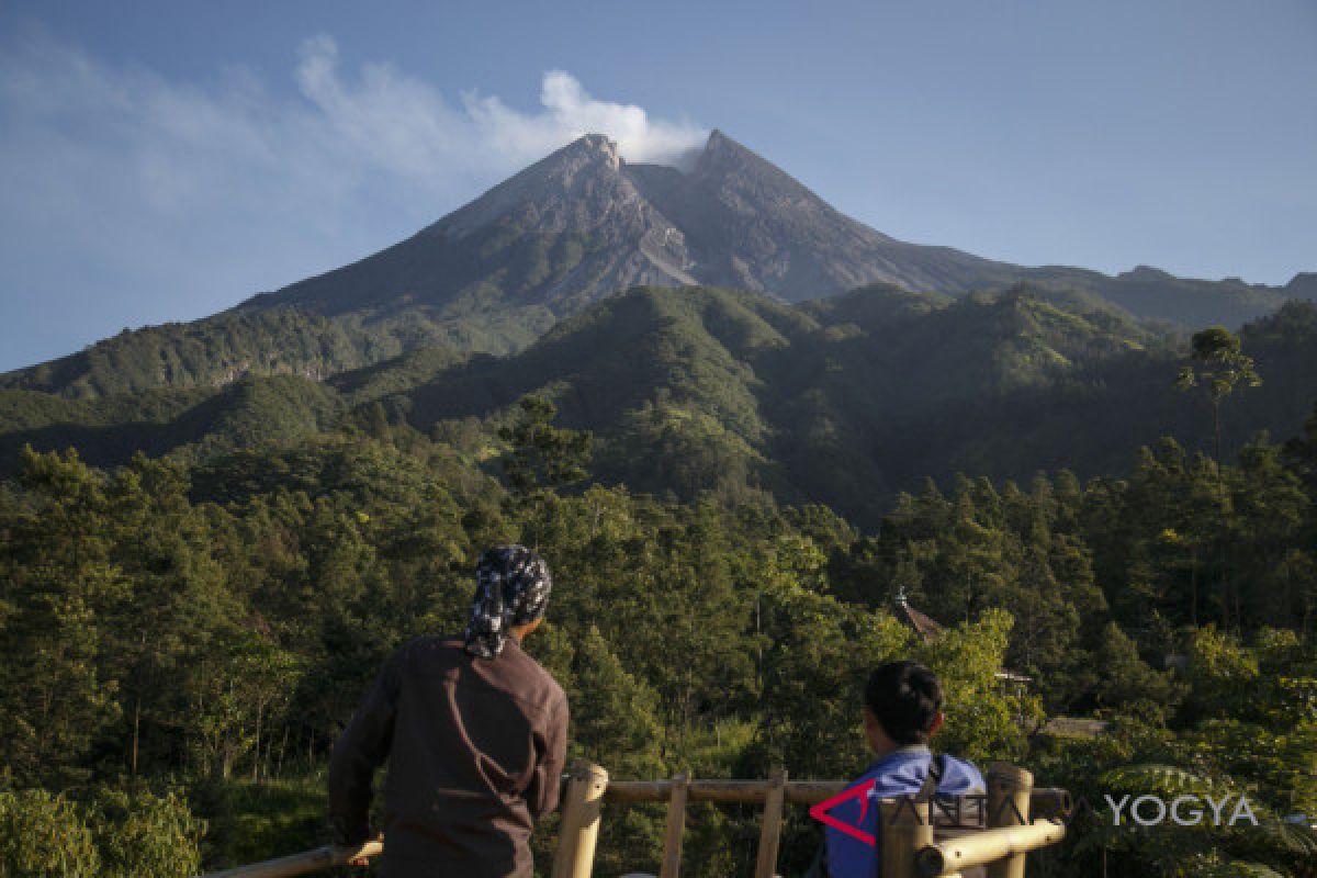 Gunung Merapi alami letusan freatik kecil