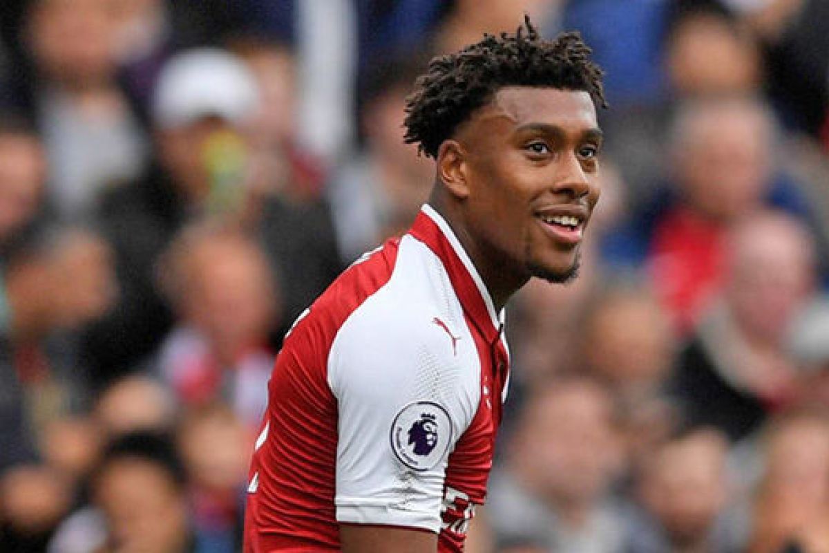 Everton datangkan Iwobi dari Arsenal durasi kontrak lima tahun