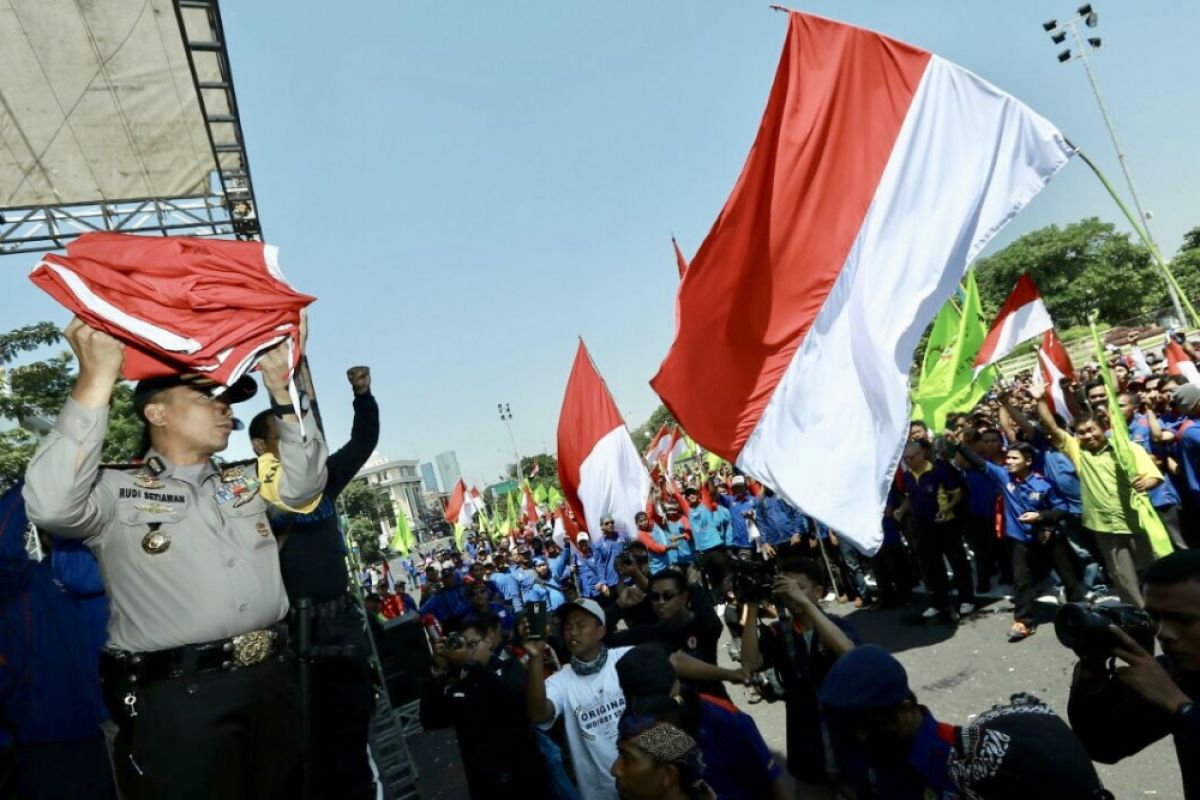 Kapolrestabes: Saya Dukung Gerakan Buruh Asalkan Jaga Surabaya