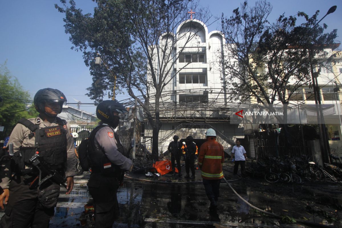 Multiple Bomb Attacks Kill Eight in Indonesia's Second Largest City