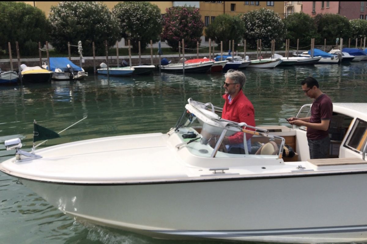 Sensasi naik "water taxi" di Venesia