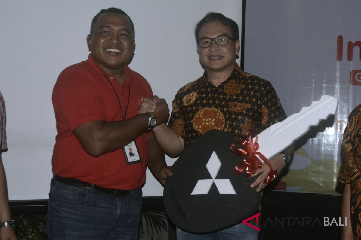 Telkom serahkan hadiah Indihome Specta Grand Prize