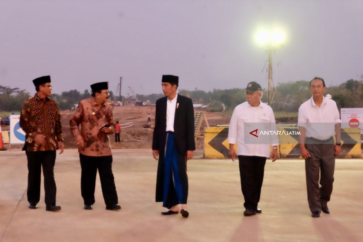 Jokowi: Tol Gempol-Pasuruan Berfungsi untuk Mudik (Video)