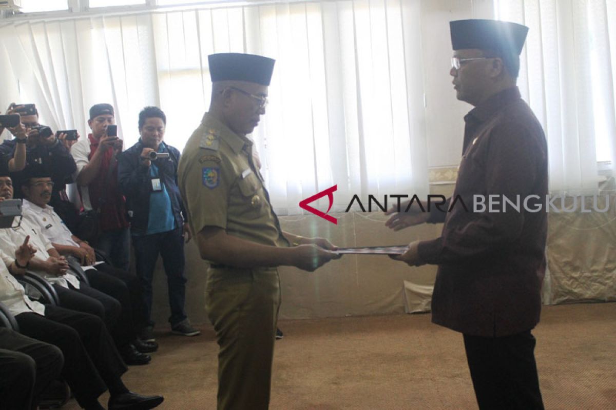 Gusnan Mulyadi jabat Plt Bupati Bengkulu Selatan