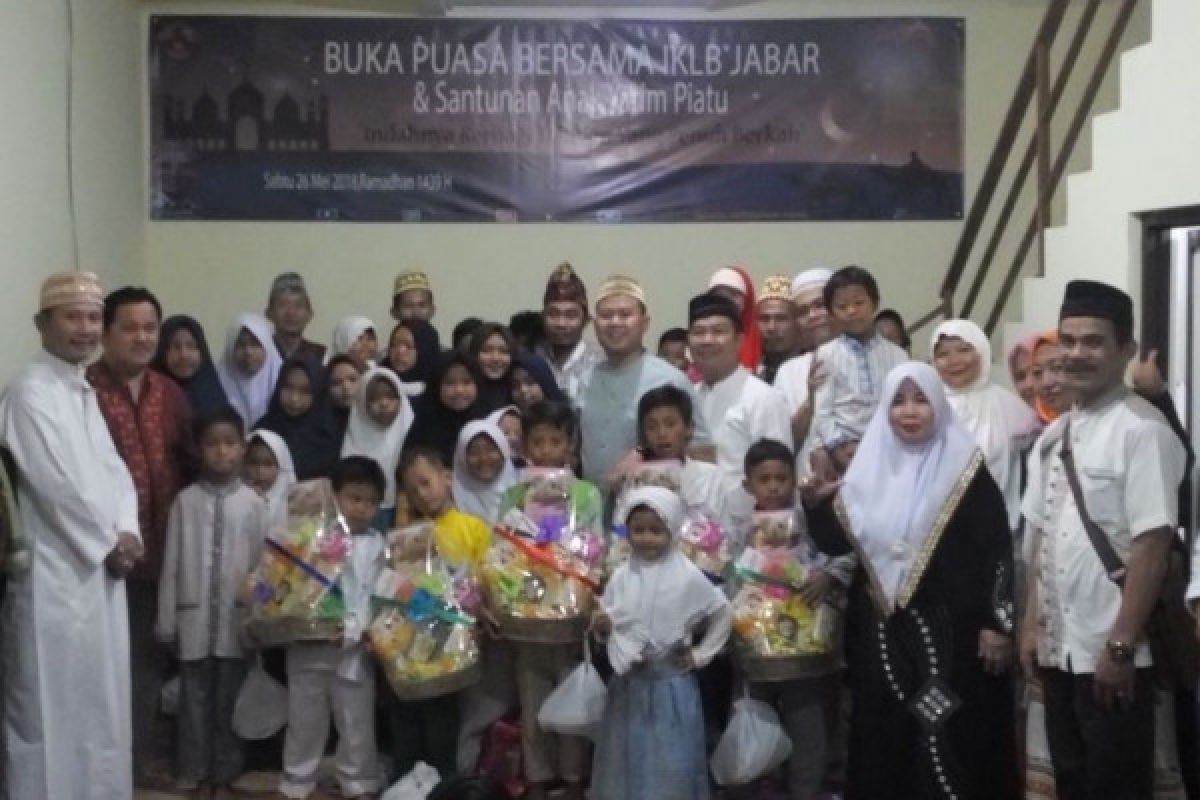 IKLB Jabar buka bersama dan santuni yatim piatu