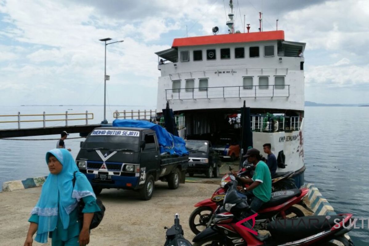 Pengguna jasa penyeberangan Amolengo-Labuan meningkat