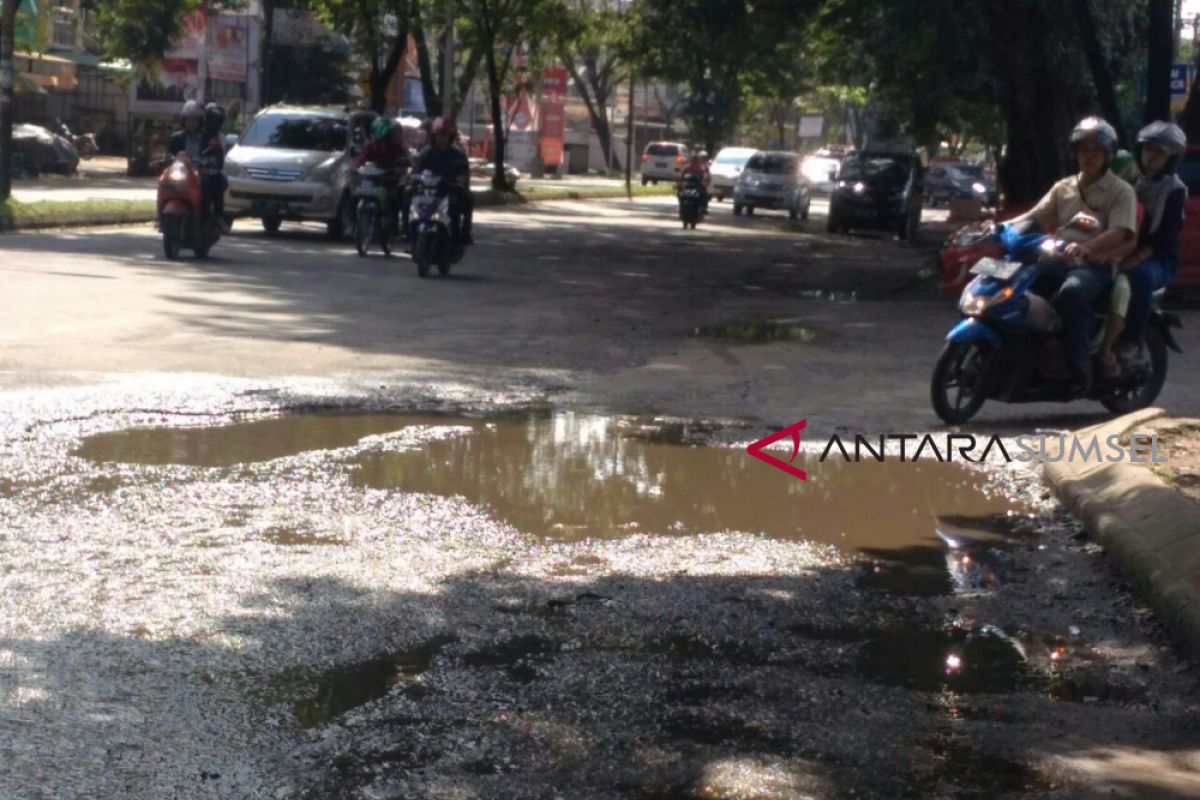 Sedikitnya 43 titik jalan di OKU rawan kecelakaan