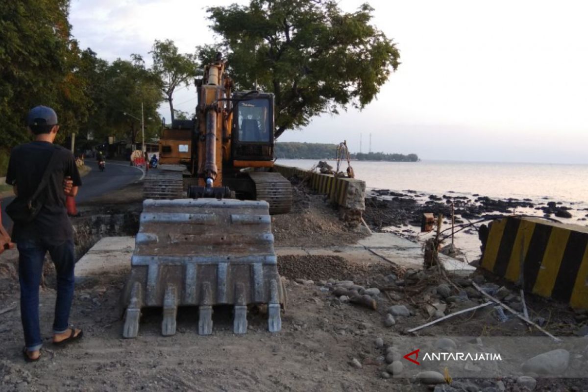 Terumbu Karang Wisata Bahari Pasir Putih Situbondo Terancam Rusak