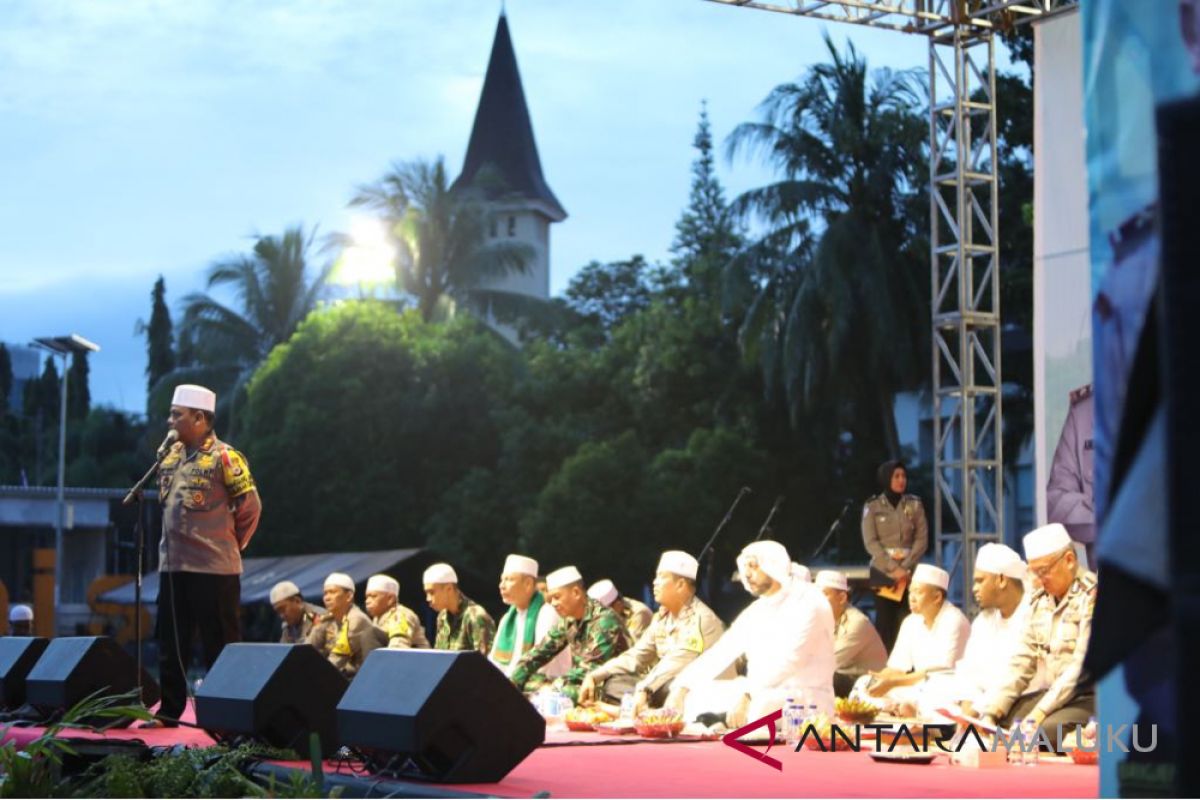 Polda Maluku gelar tabligh akbar