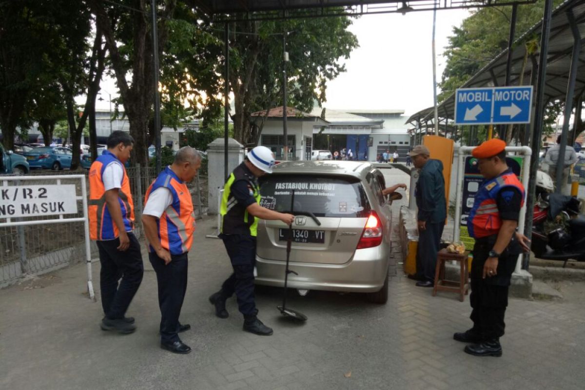 Kapolrestabes Surabaya Jamin Keamanan Stasiun Gubeng
