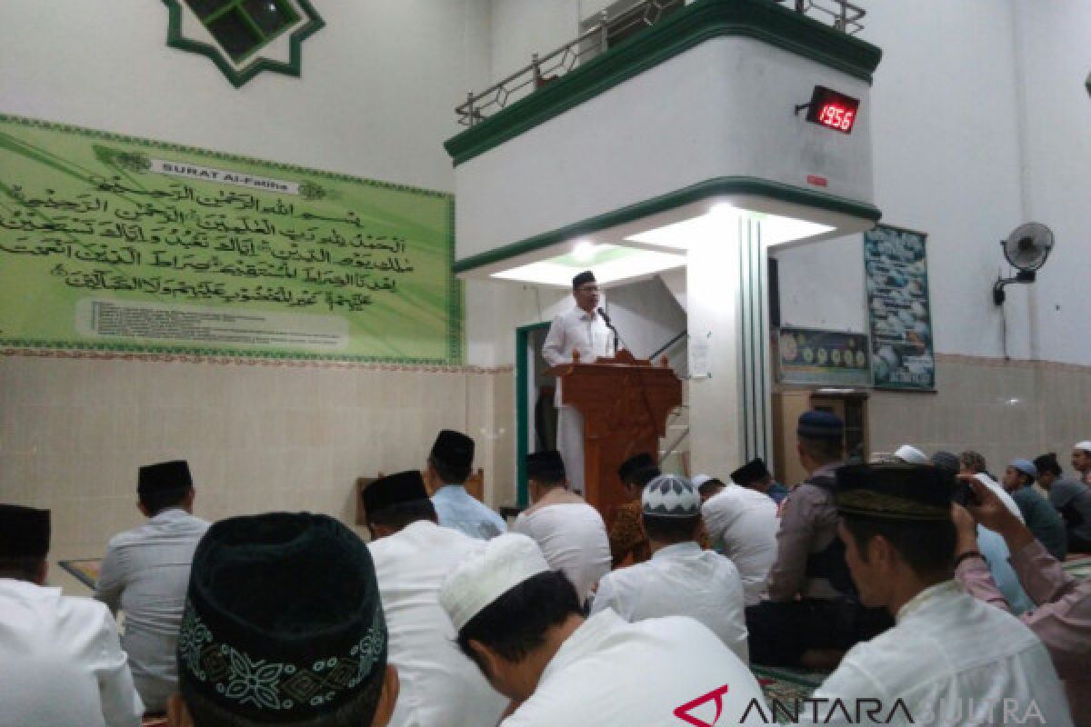 Pemkot Kendari awali Safari Ramadhan di masjid raya
