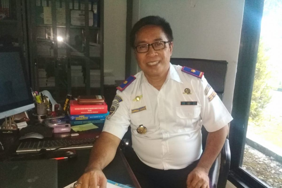 Penumpang di bandara Karel Sadsuitubun meningkat signifikan