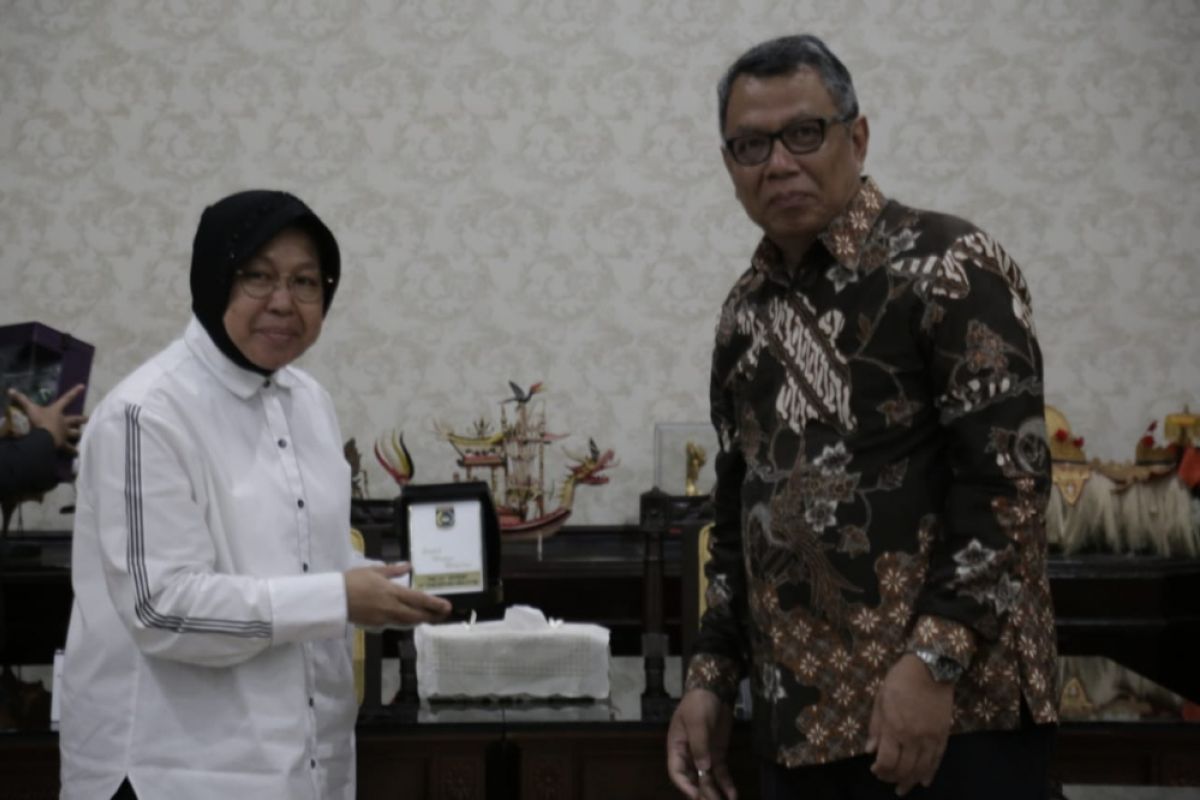 Tangsel Kunjungi Surabaya Bahas Smart City