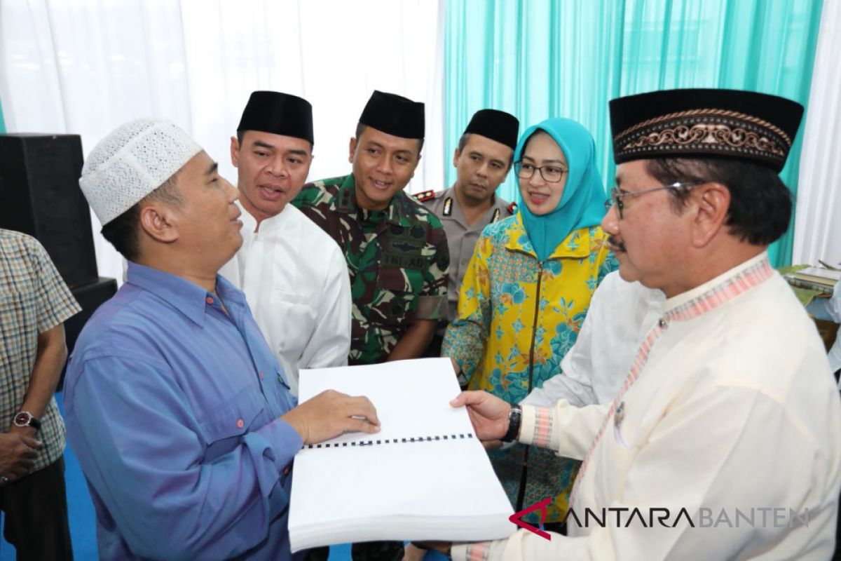 Indahkita Wakafkan Ribuan Mushaf Al Quran Di Tangsel