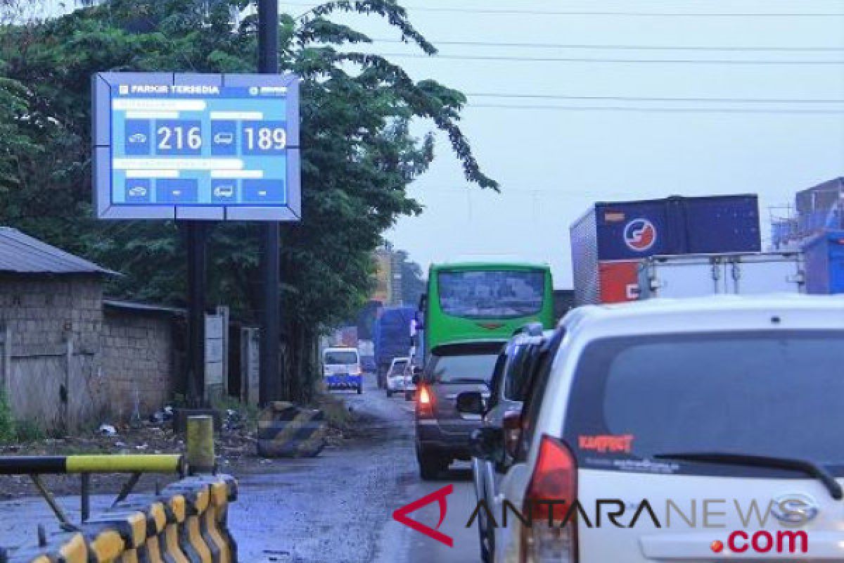 Polres Karawang siapkan sistem buka-tutup "rest area"