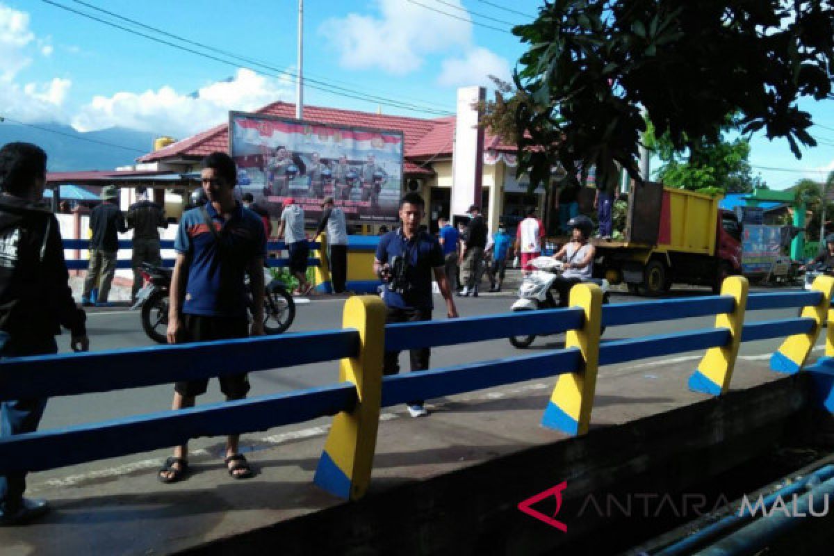 Personel Polri/TNI diterjunkan di sembilan titik banjir