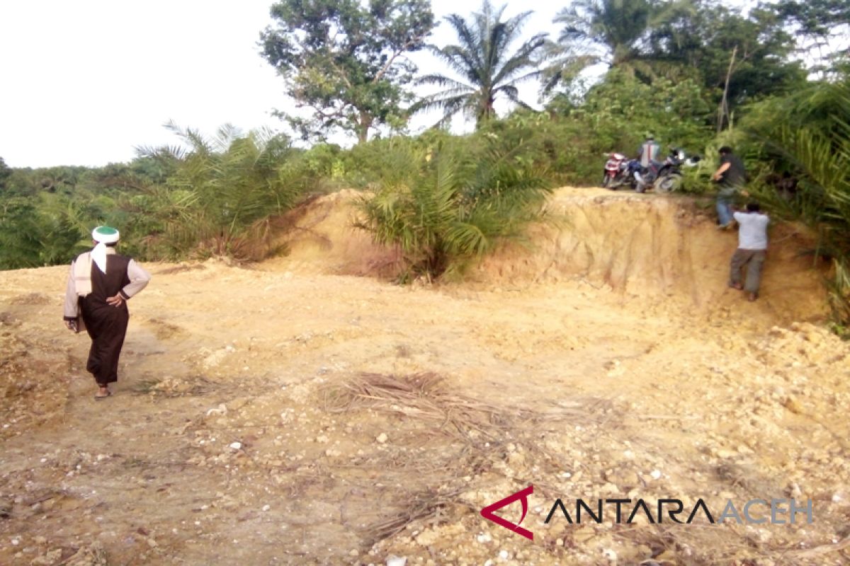 Warga Singkil terancam tak bisa kuburkan jenazah