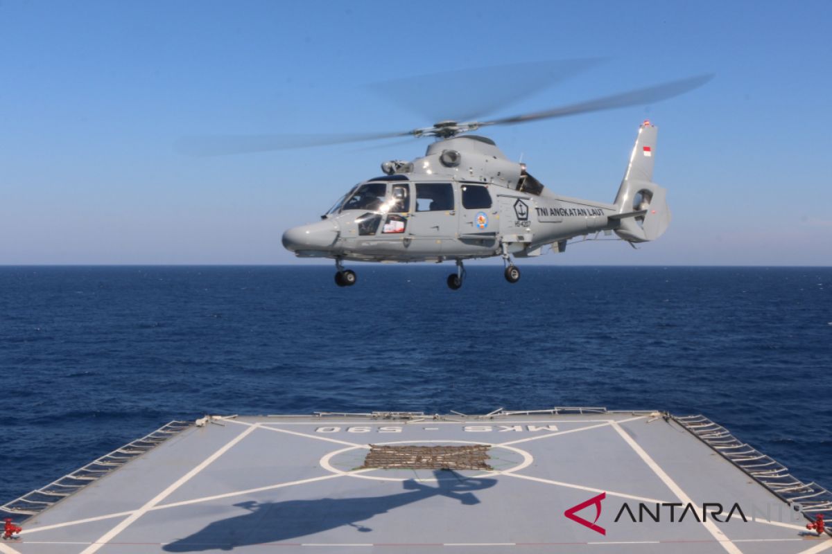 Helikopter antikapal selam evakuasi korban bencana